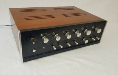 Sansui AU-666: Elegância e potência em um clássico do áudio vintage