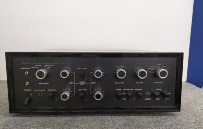 Sansui AU-777: o som envolvente de um clássico do áudio vintage