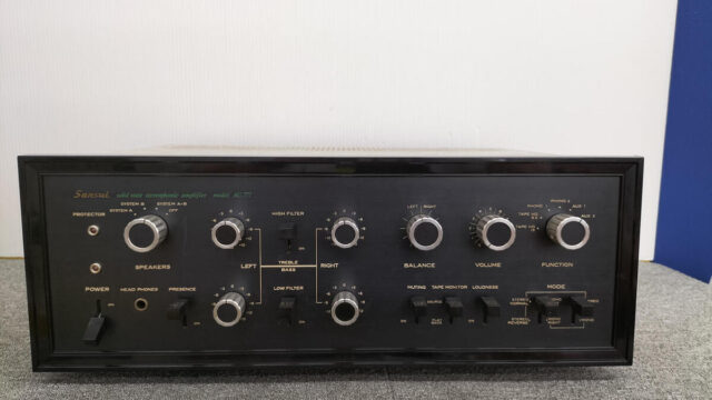 Sansui AU-777: o som envolvente de um clássico do áudio vintage