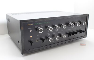 Sansui AU-777A: elegância sonora e refinamento no áudio vintage